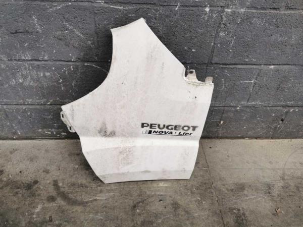 AILE AVANT GAUCHE - Vue 1